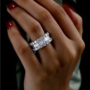 Elegant Silver Women's Ring